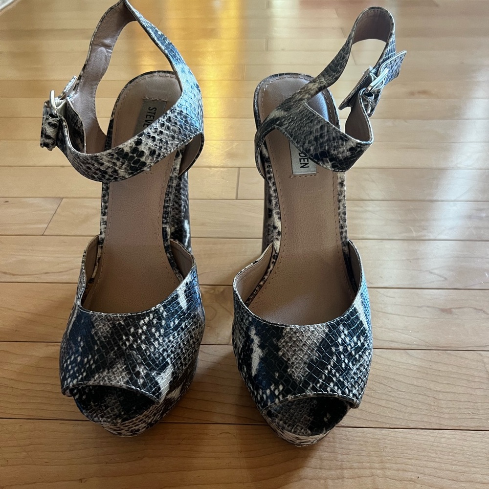Steve Madden Snake Heels